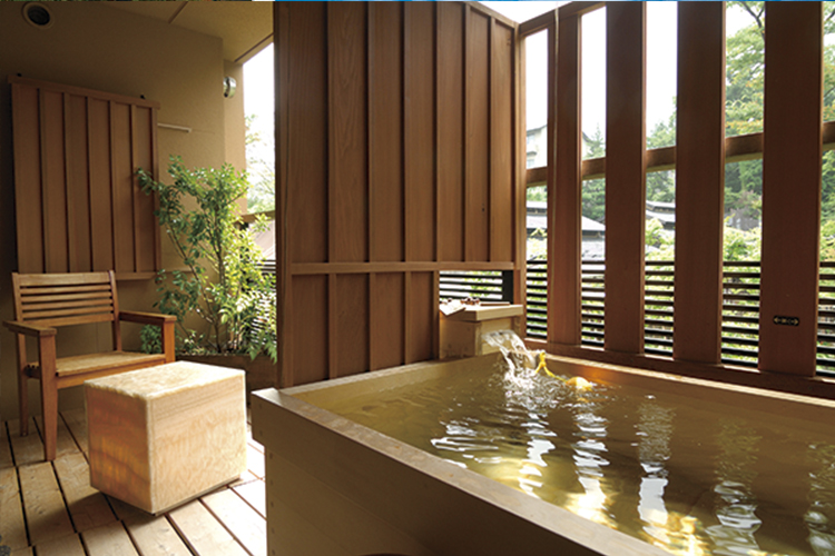 露天風呂付和洋室で贅沢な休息を、箱根強羅温泉季の湯 雪月花
